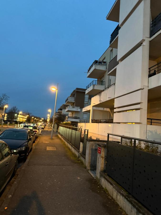 Appartement Calme Avec Balcon, A 4Km Du Centre, Parking, Wi-Fi, Netflix Gratuit Strazburg Dış mekan fotoğraf