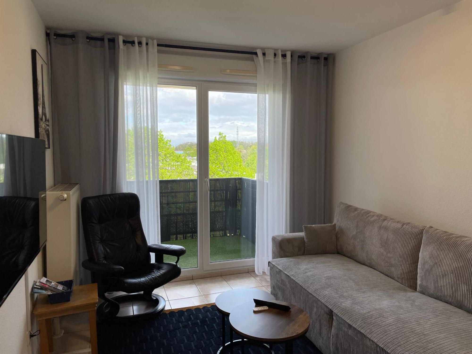 Appartement Calme Avec Balcon, A 4Km Du Centre, Parking, Wi-Fi, Netflix Gratuit Strazburg Dış mekan fotoğraf